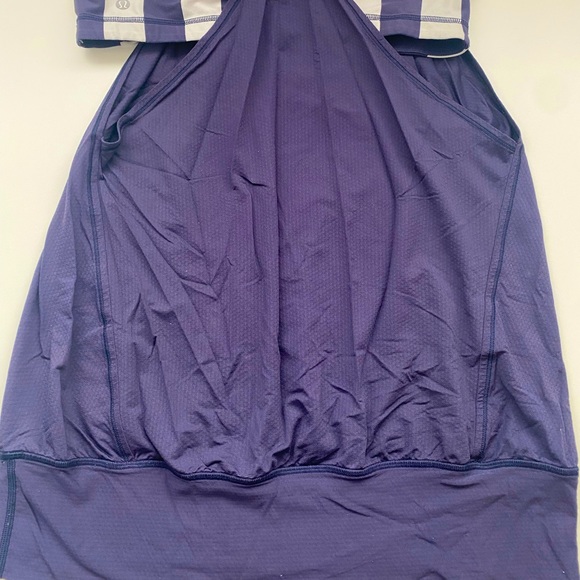 Lulu top, built in bra - Picture 2 of 2